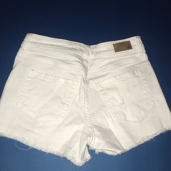 BP Ripped Jean shorts - Picture 2 of 3